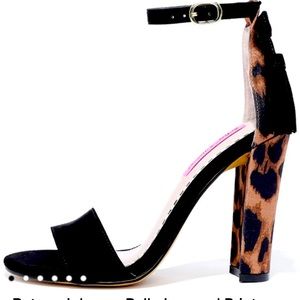 Betsey Johnson high heels 7.5
